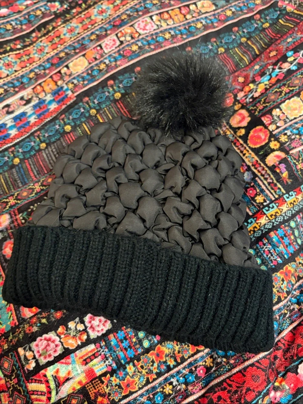 Girls Chunky Quilted Pom-Pom Knit Beanie Black fleece lined